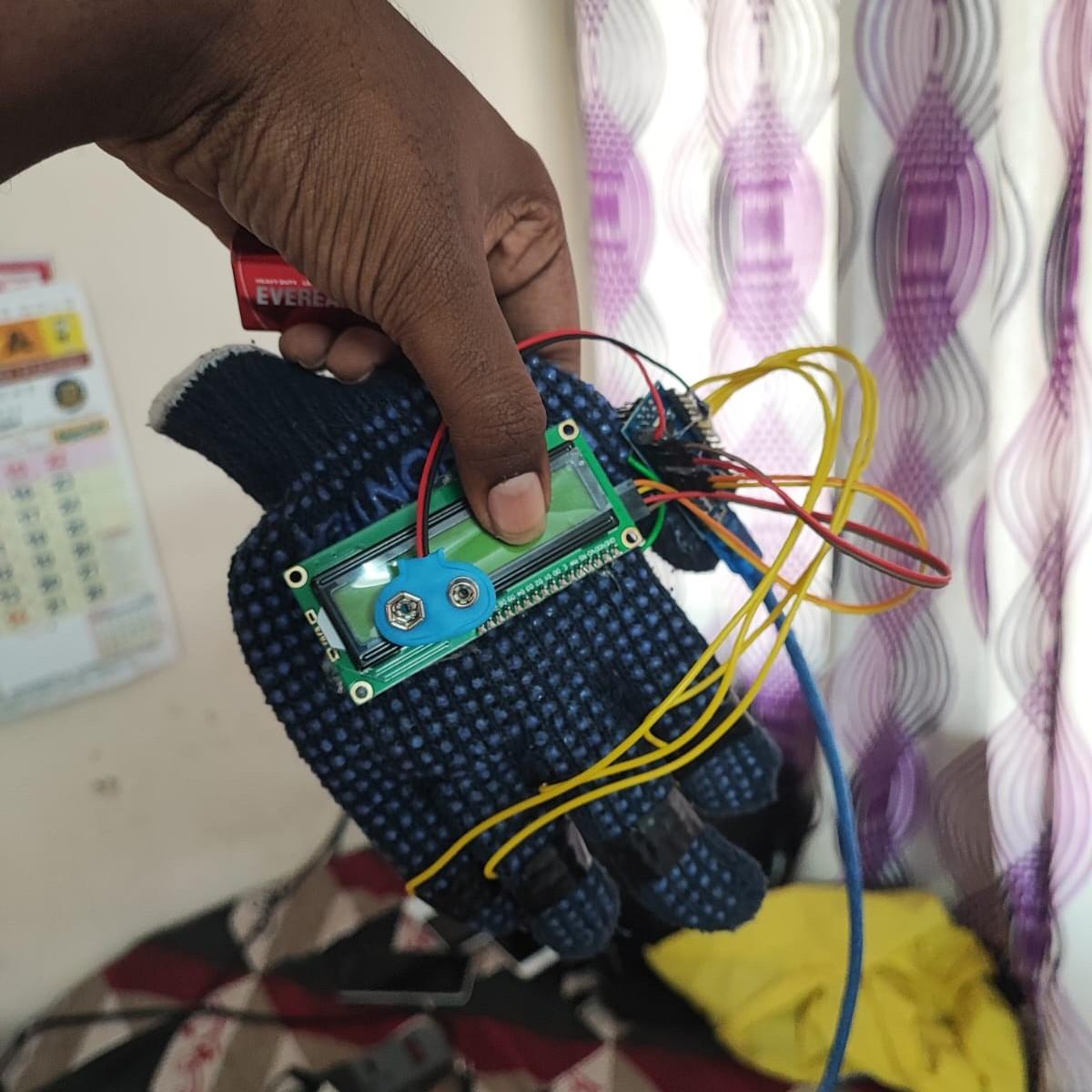 Smart Gloves